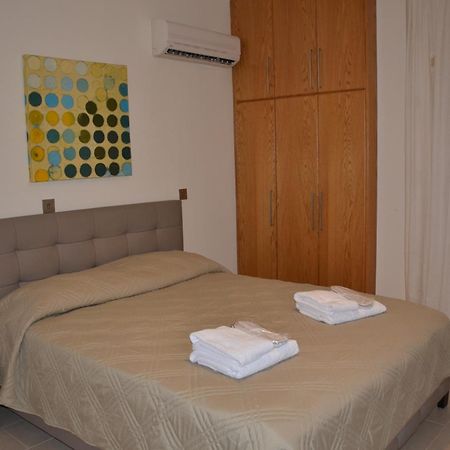 2 Bedroom Apartment, Zygos Centre Block D - By Imh Travel & Tours Paphos ภายนอก รูปภาพ