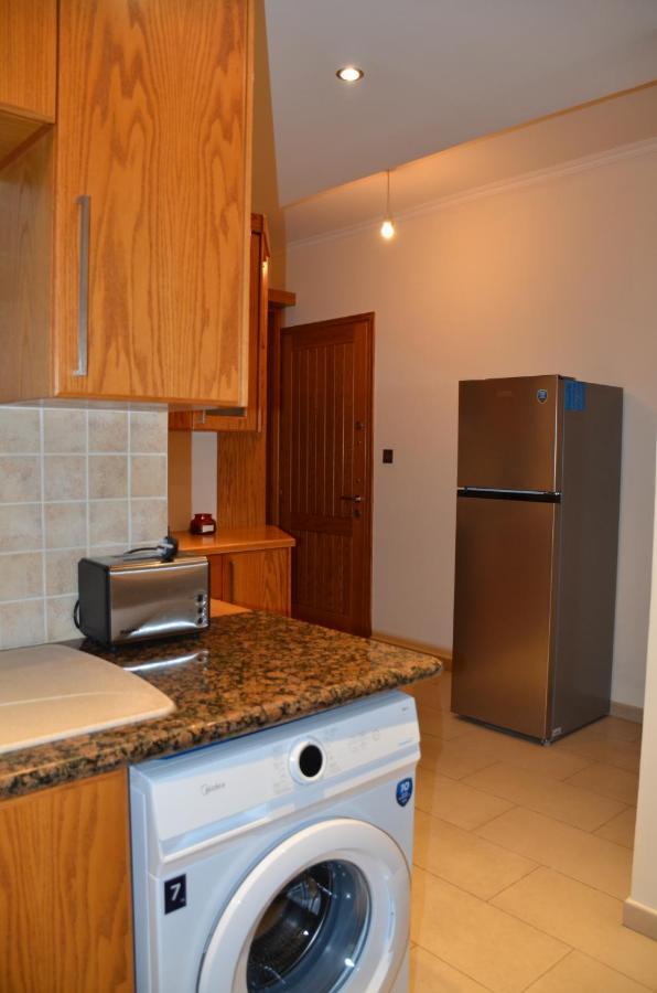 2 Bedroom Apartment, Zygos Centre Block D - By Imh Travel & Tours Paphos ภายนอก รูปภาพ