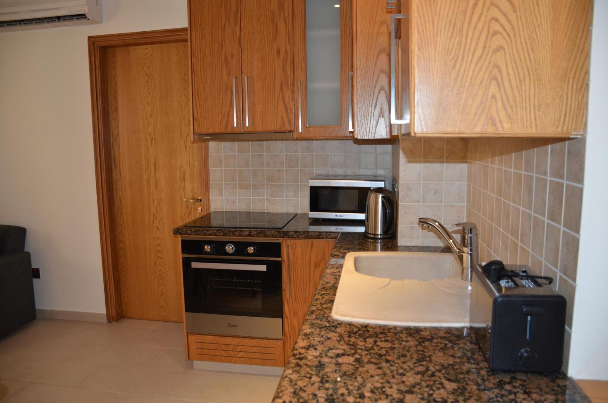 2 Bedroom Apartment, Zygos Centre Block D - By Imh Travel & Tours Paphos ภายนอก รูปภาพ
