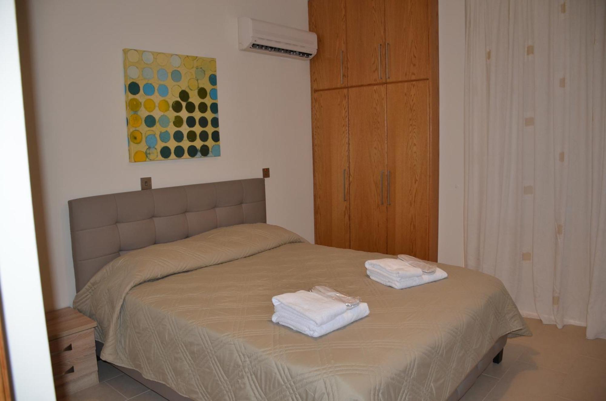 2 Bedroom Apartment, Zygos Centre Block D - By Imh Travel & Tours Paphos ภายนอก รูปภาพ