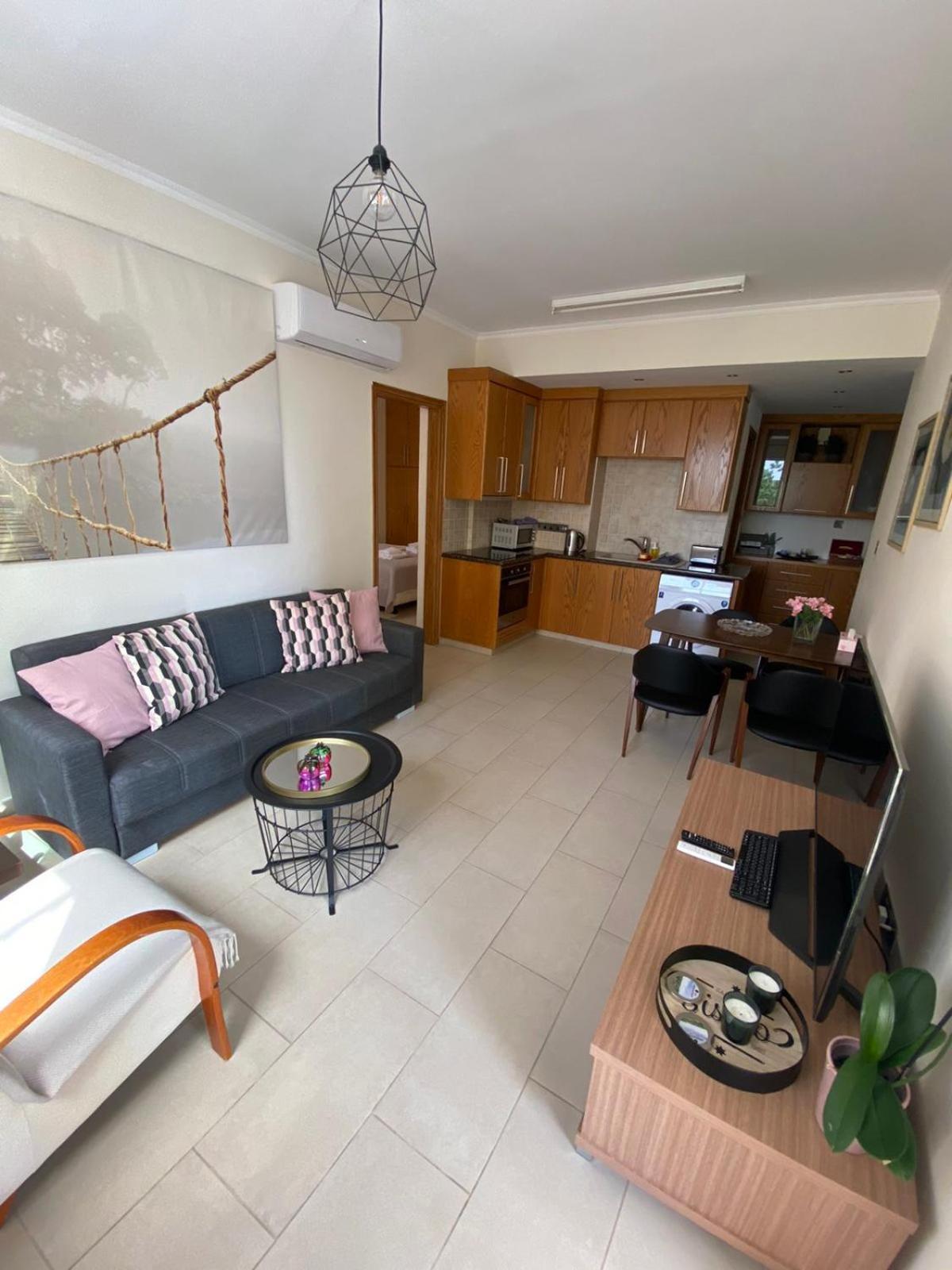 2 Bedroom Apartment, Zygos Centre Block D - By Imh Travel & Tours Paphos ภายนอก รูปภาพ