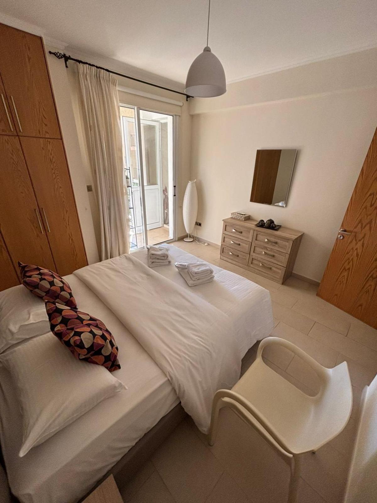 2 Bedroom Apartment, Zygos Centre Block D - By Imh Travel & Tours Paphos ภายนอก รูปภาพ